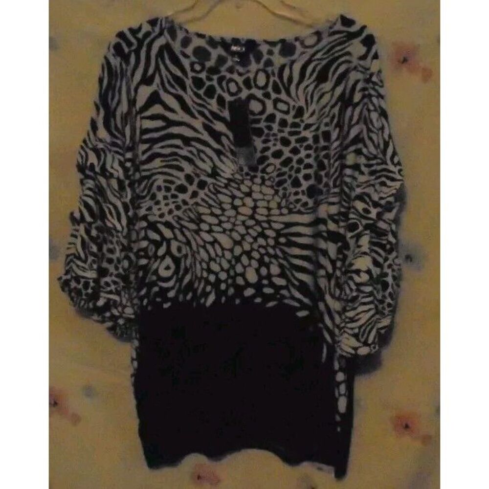 Slim Factor by Investments 3/4 sleeve NWT black white size xl